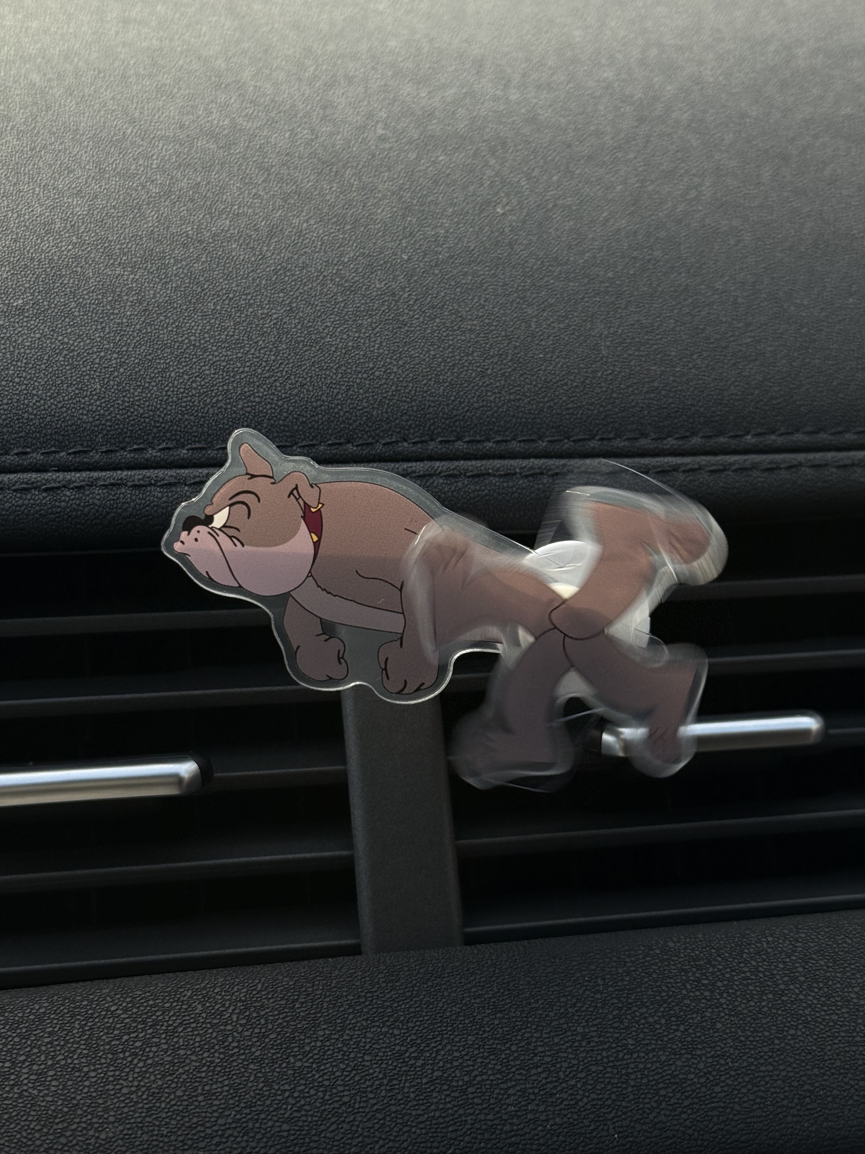 AutoXPrime™ Tom & Jerry Rotating Car Air Vent Decor – Cute Cartoon Accessory